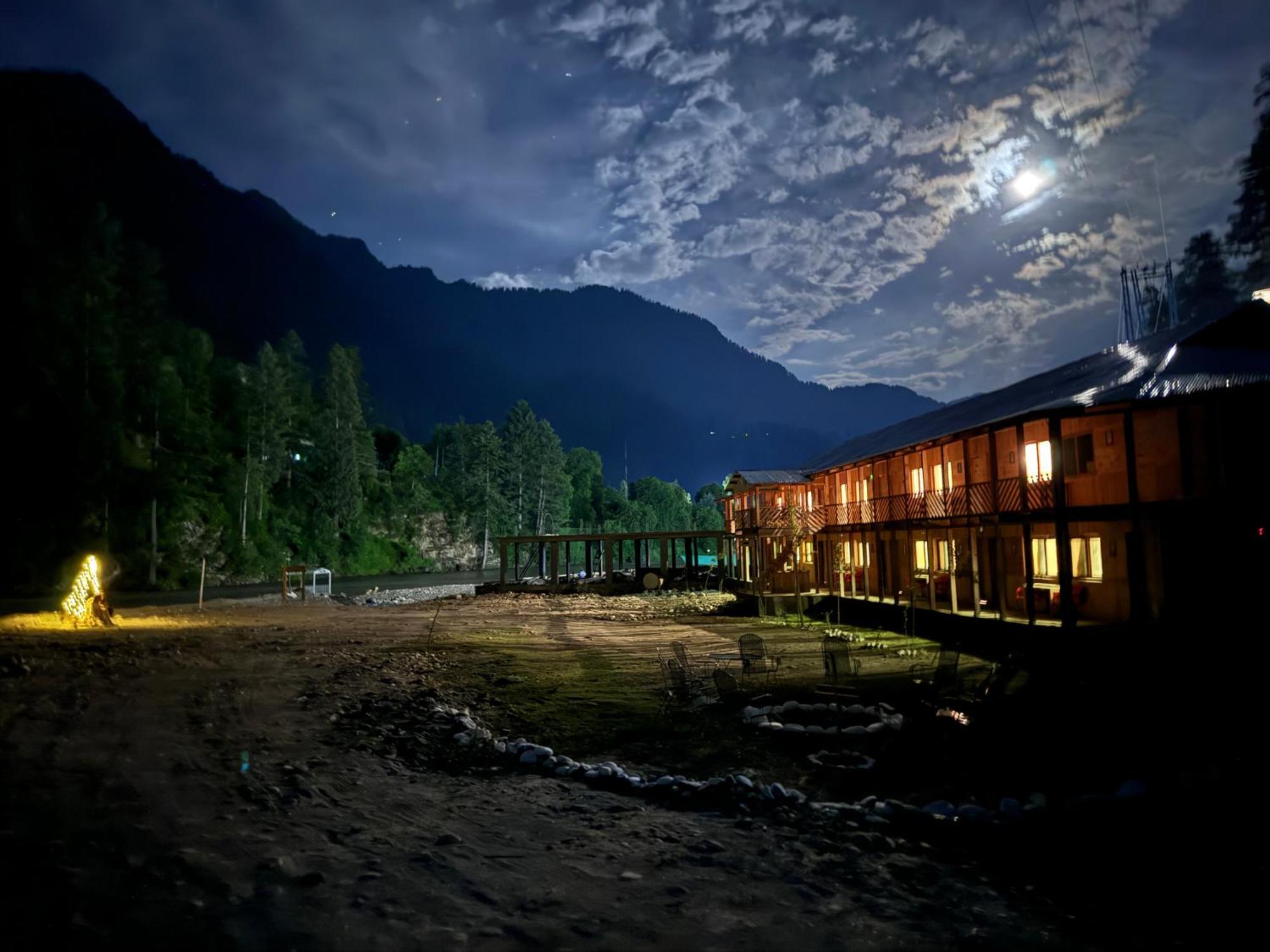 Wyndham Heritage Hotel & Resort Sharda Shardi Extérieur photo