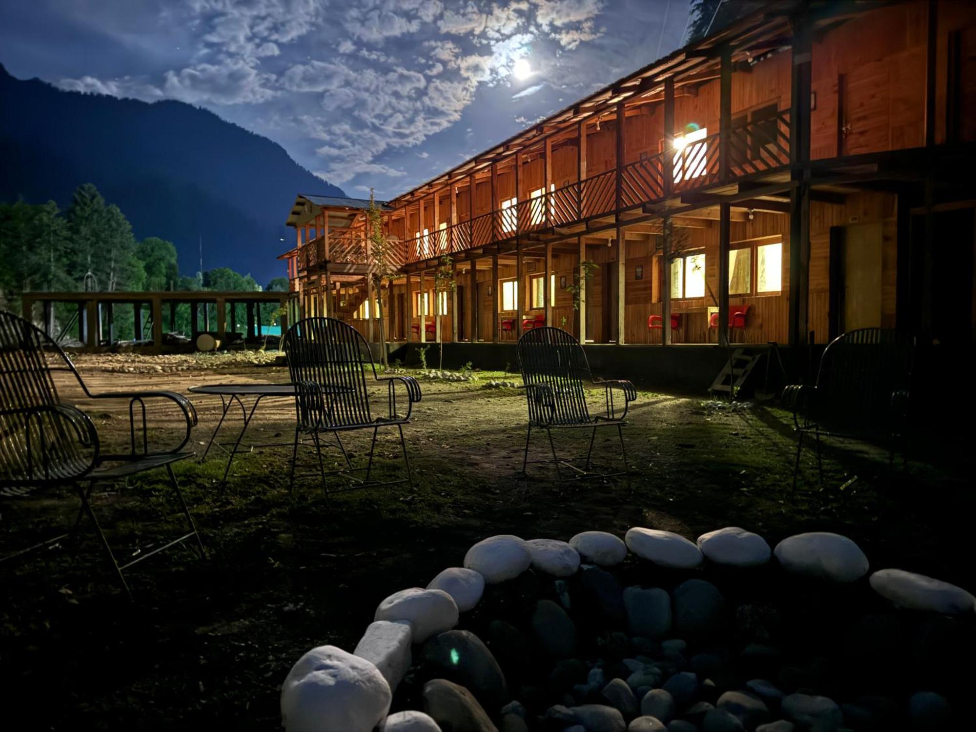 Wyndham Heritage Hotel & Resort Sharda Shardi Extérieur photo